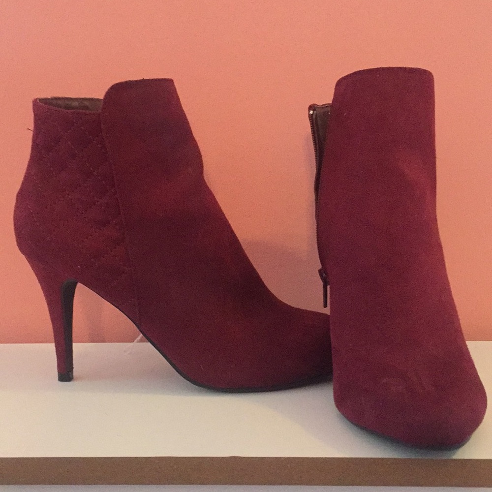 Women's Size 8.5 Maroon Booties NEVER WORN